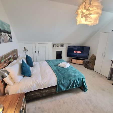 Apartmán Stylish 2-Bed Flat, Quick Access To London Sights Exteriér fotografie