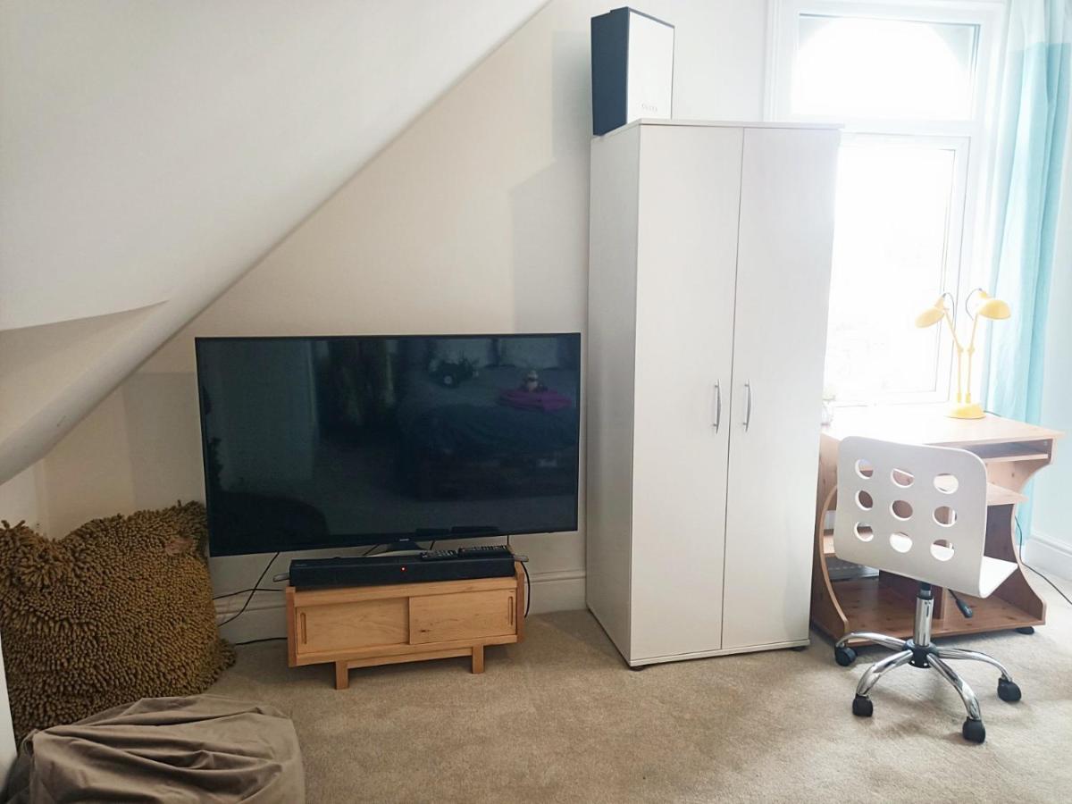 Apartmán Stylish 2-Bed Flat, Quick Access To London Sights Exteriér fotografie